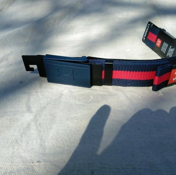 UNDER ARMOUR BUCKLE ONE SIZE FITS BELT - Picture 4 of 5